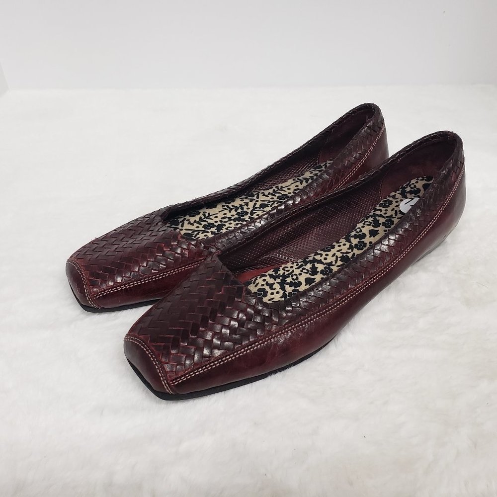 Sesto Meucci Mahogany Woven Square Toe Flats Size 7.5